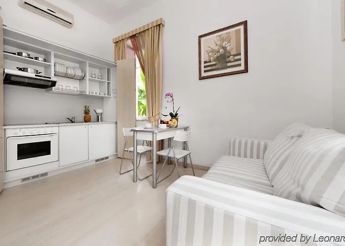 Residenza Maxima Apart Otel